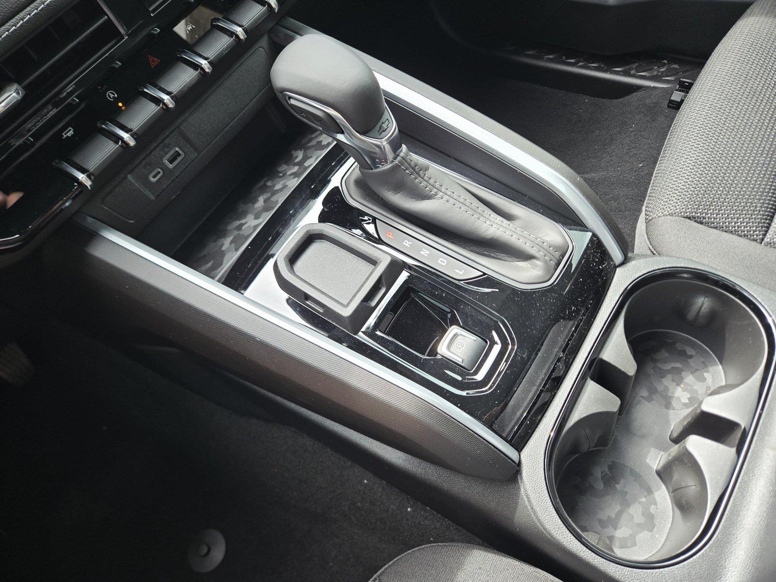 2026 Chevrolet Colorado photo 18 of 20