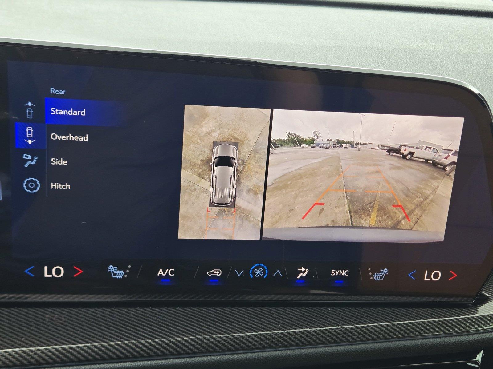 2027 Chevrolet Traverse photo 17 of 21