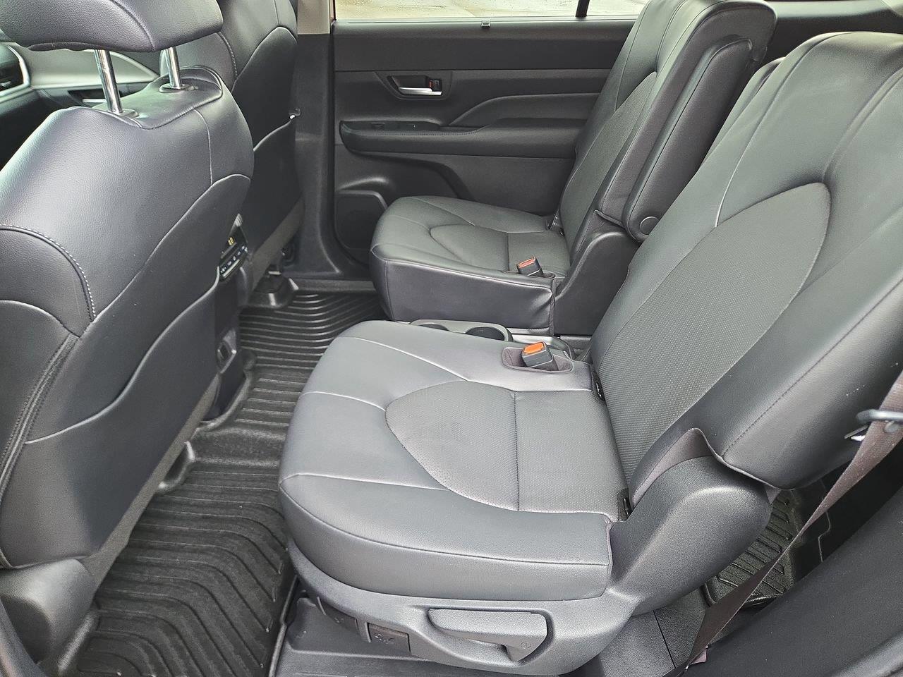 2024 Toyota Grand Highlander photo 22 of 26