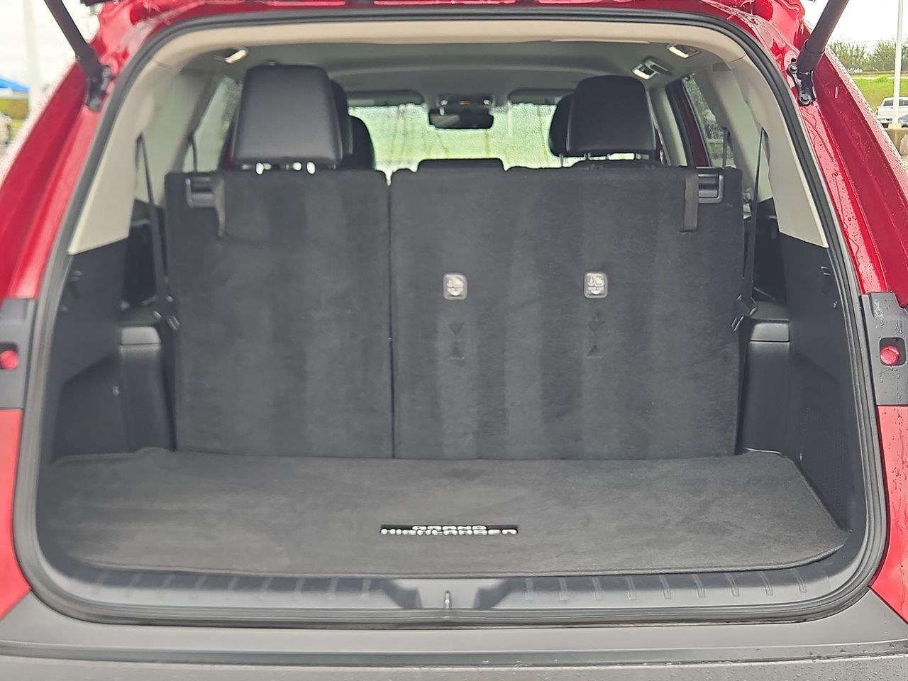 2024 Toyota Grand Highlander photo 24 of 26