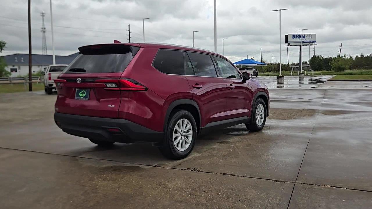 2024 Toyota Grand Highlander photo 8 of 26