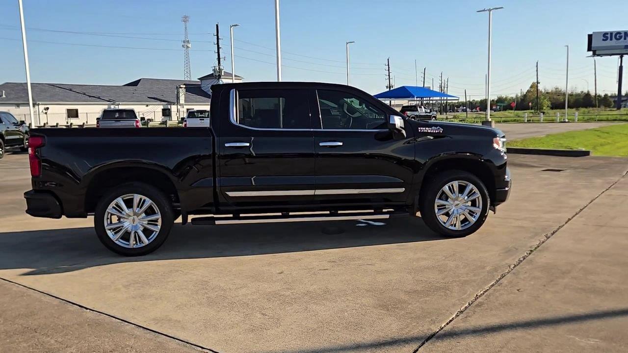 2026 Chevrolet Silverado 1500 photo 9 of 25