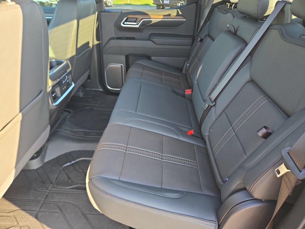 2026 Chevrolet Silverado 1500 photo 22 of 25