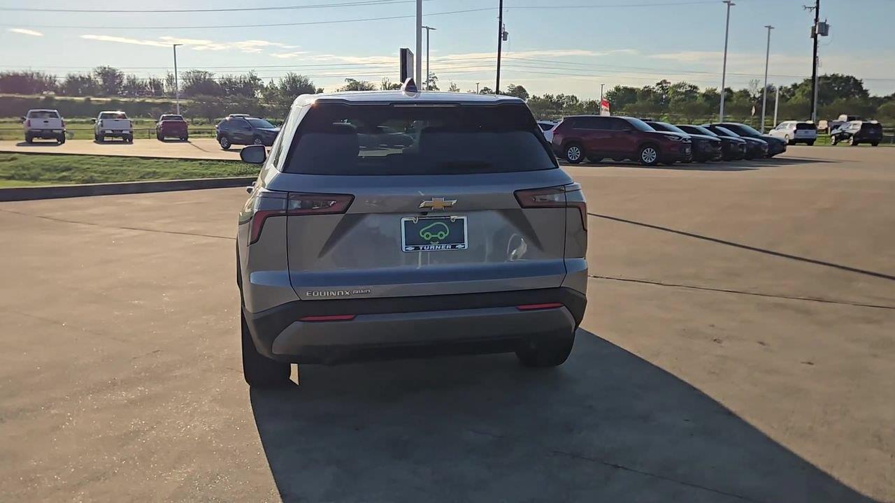 2026 Chevrolet Equinox photo 7 of 24