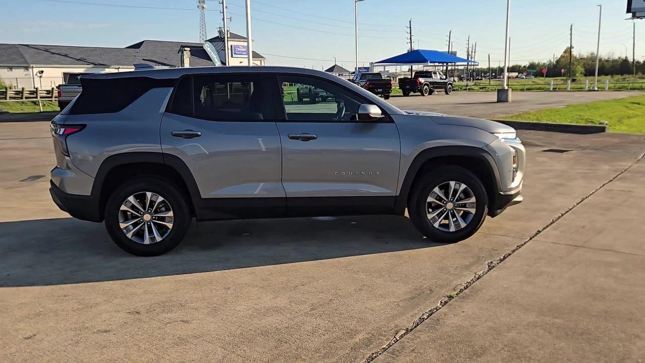 2026 Chevrolet Equinox photo 9 of 24