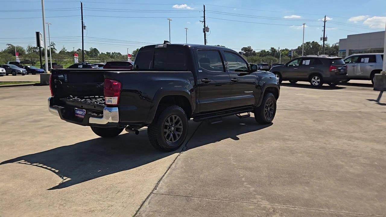 2020 Toyota Tacoma photo 8 of 22