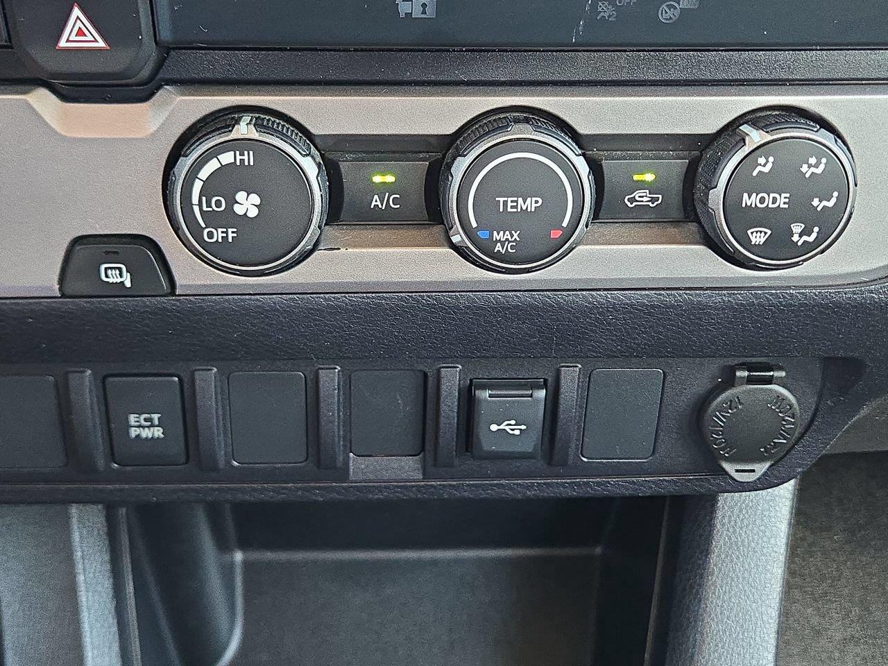 2020 Toyota Tacoma photo 16 of 22