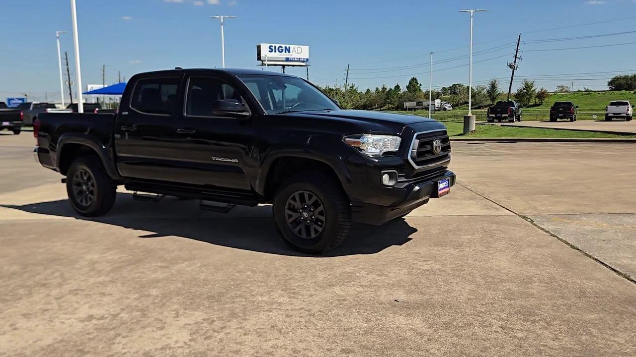 2020 Toyota Tacoma photo 2 of 22