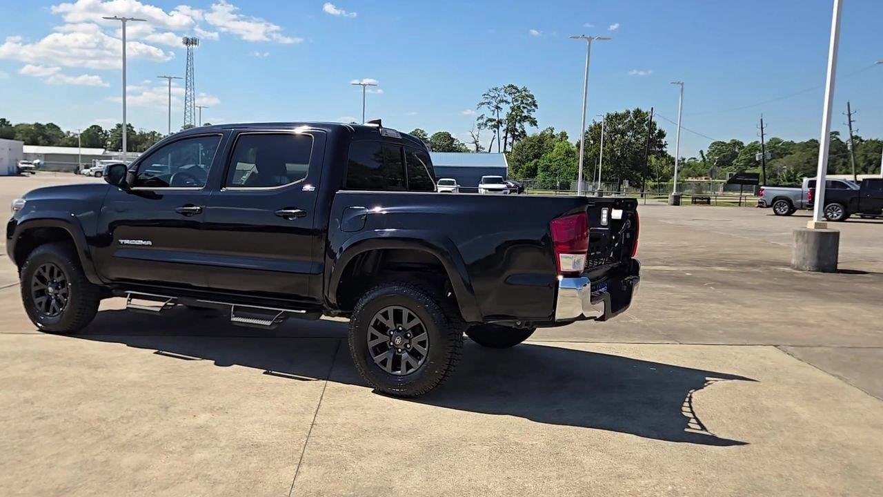 2020 Toyota Tacoma photo 6 of 22