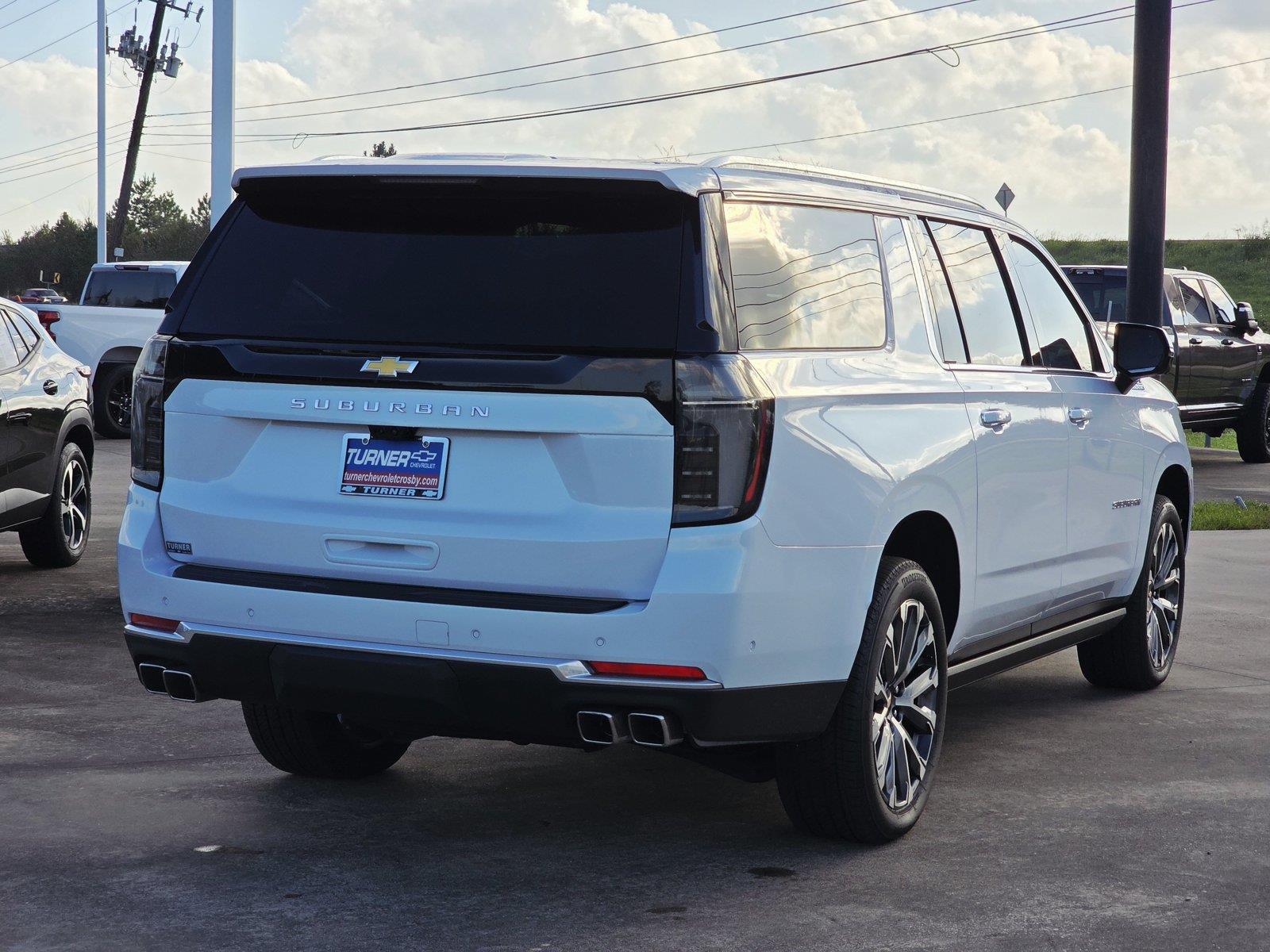 2026 Chevrolet Suburban photo 5 of 22