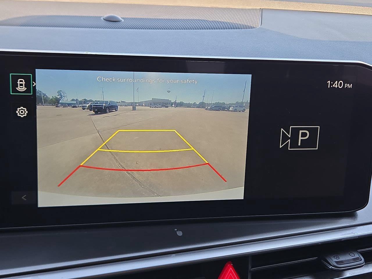 2024 Kia Sorento photo 16 of 24