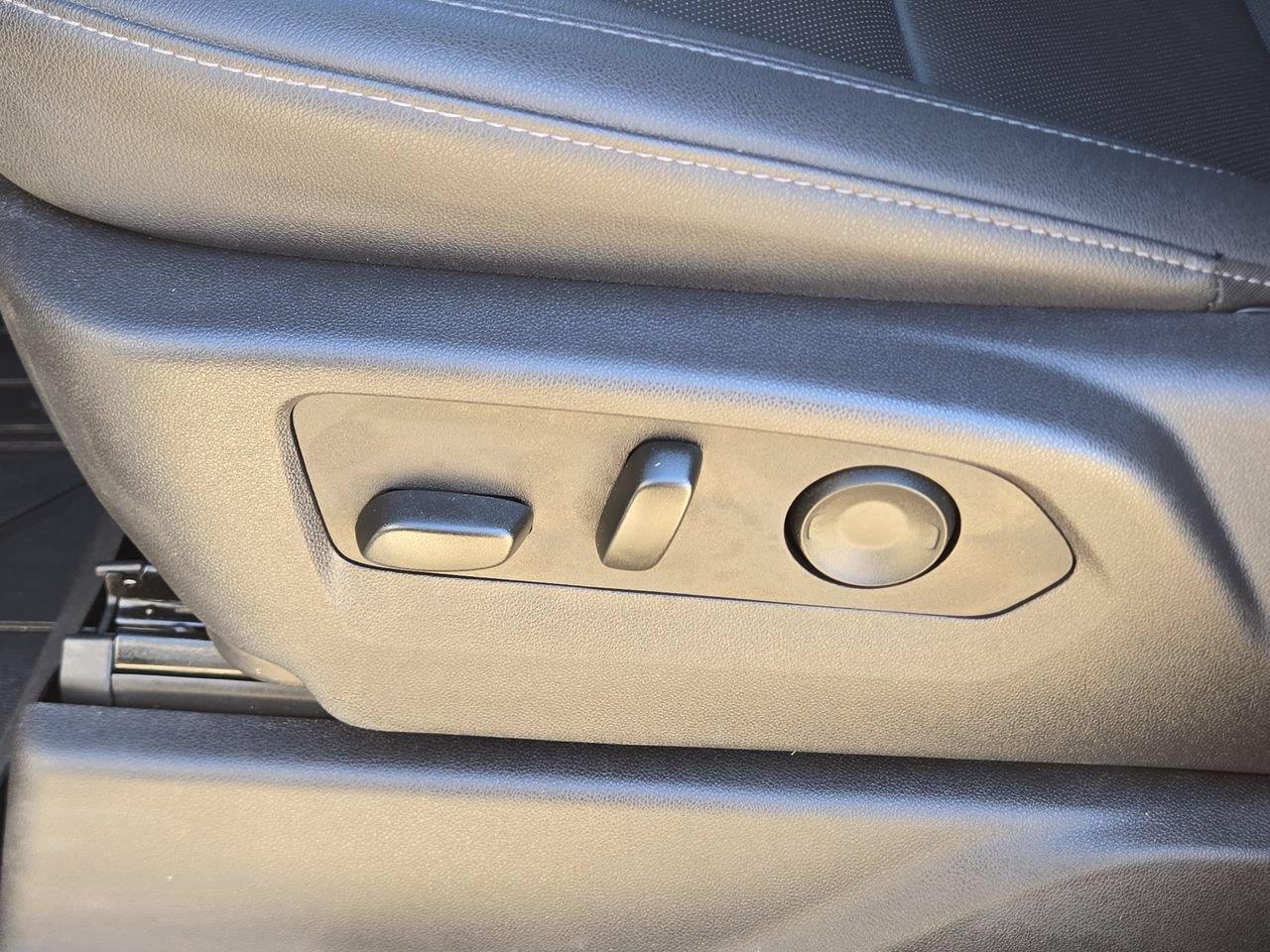 2025 Chevrolet Silverado 1500 photo 12 of 26