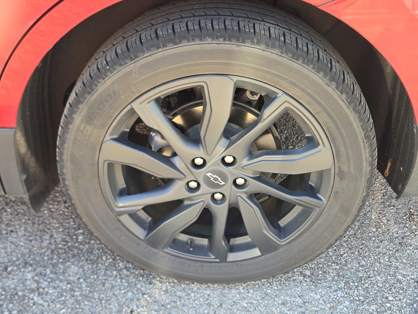 2023 Chevrolet Equinox photo 3 of 3