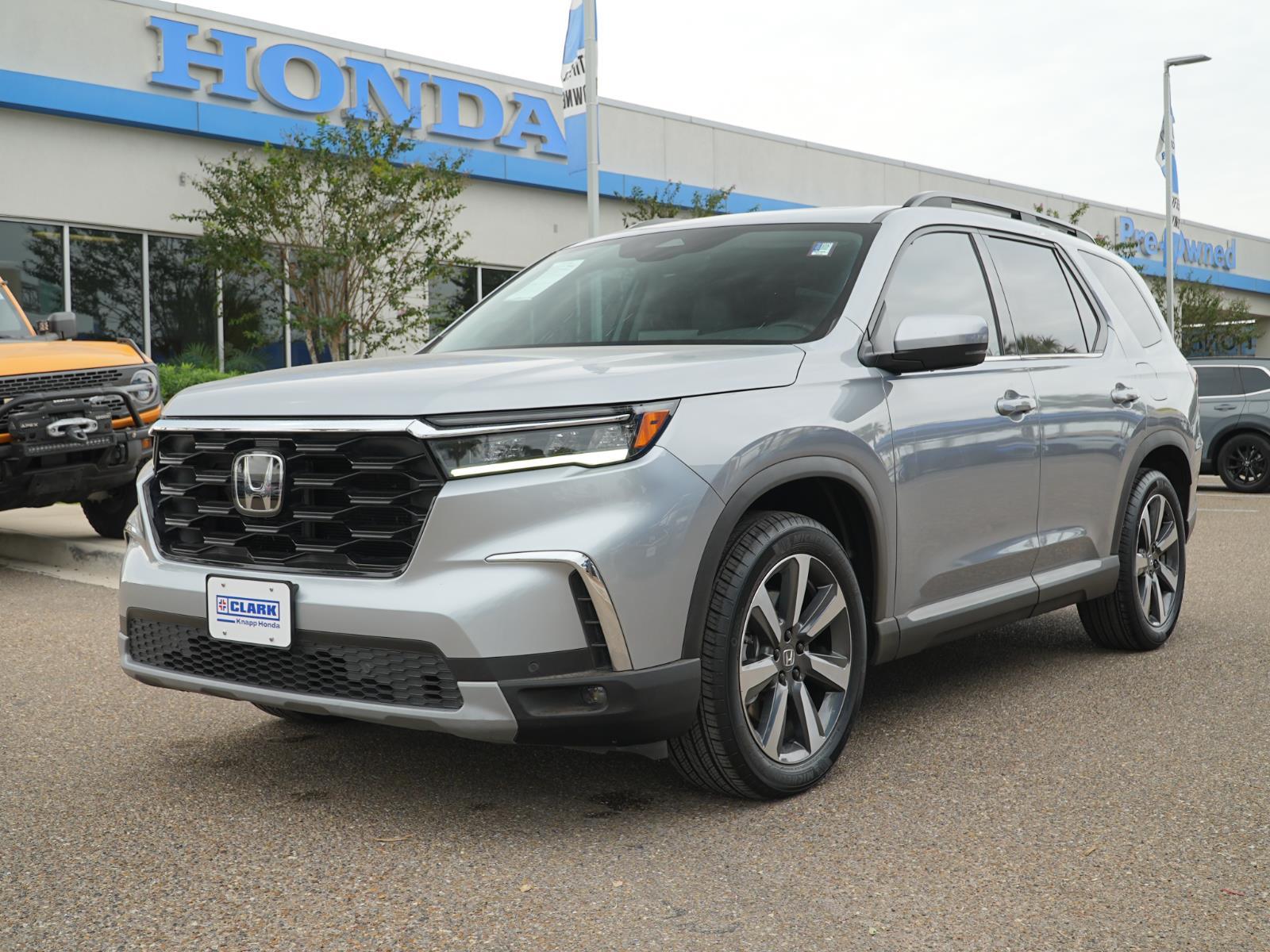 2025 Honda Pilot Touring FWD