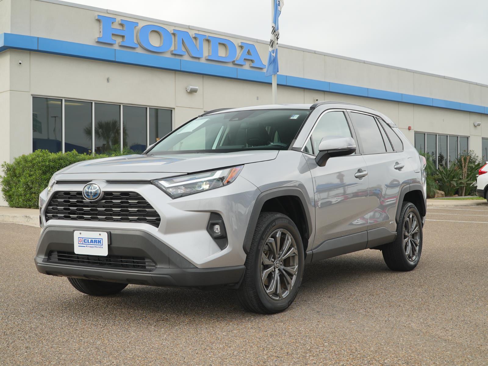 2022 Toyota RAV4 Hybrid XLE Premium AWD