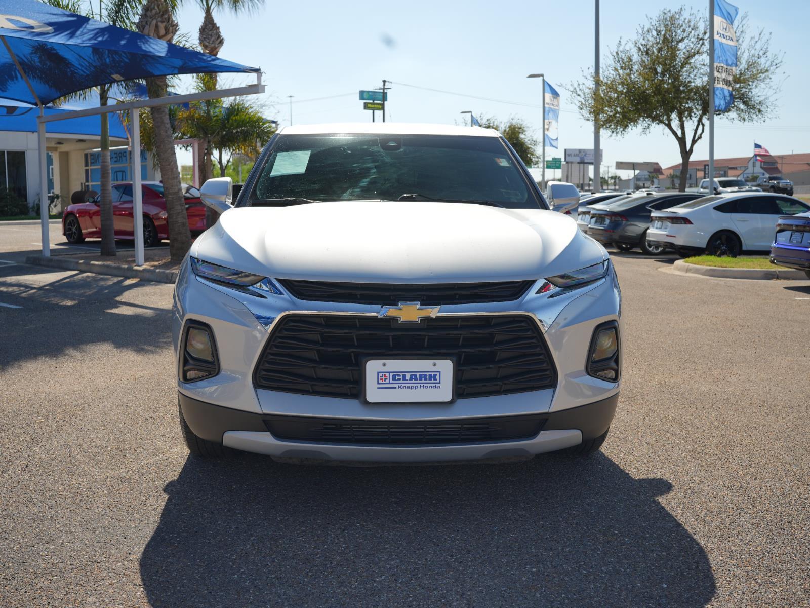 View vehicle photo 2