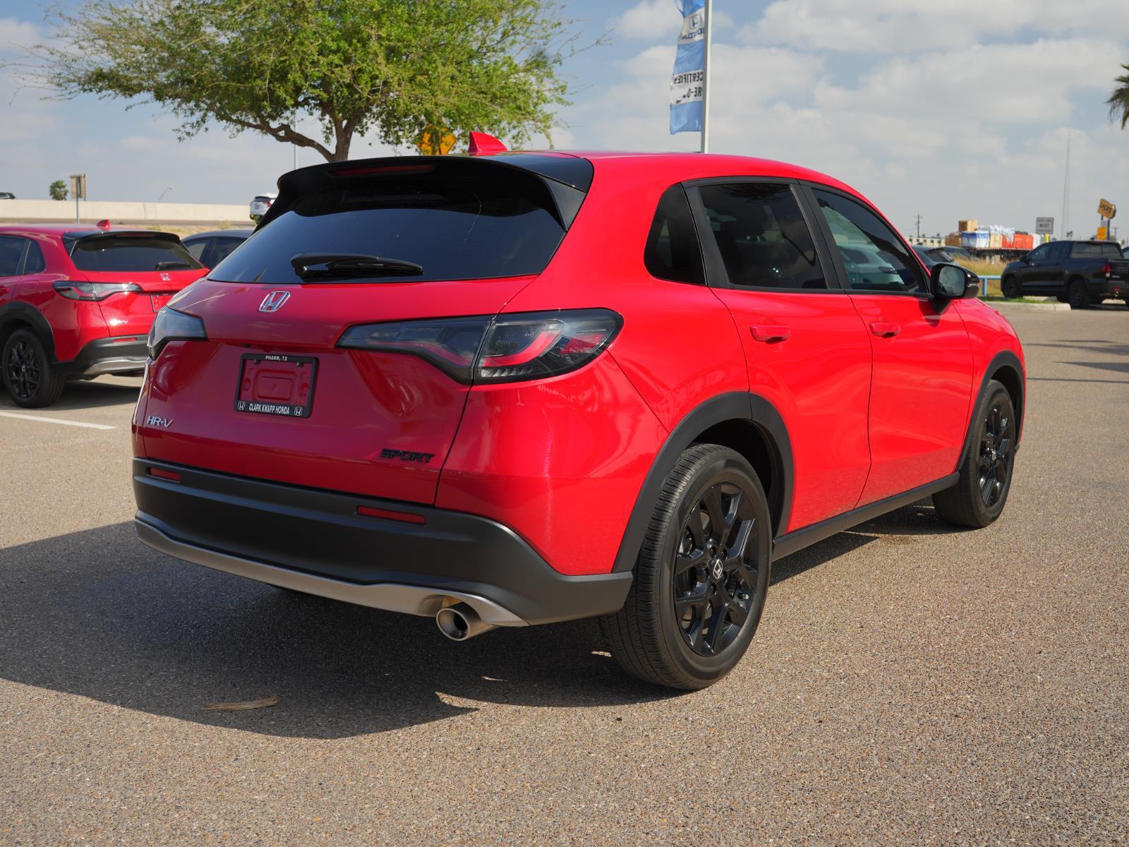 View vehicle photo 5