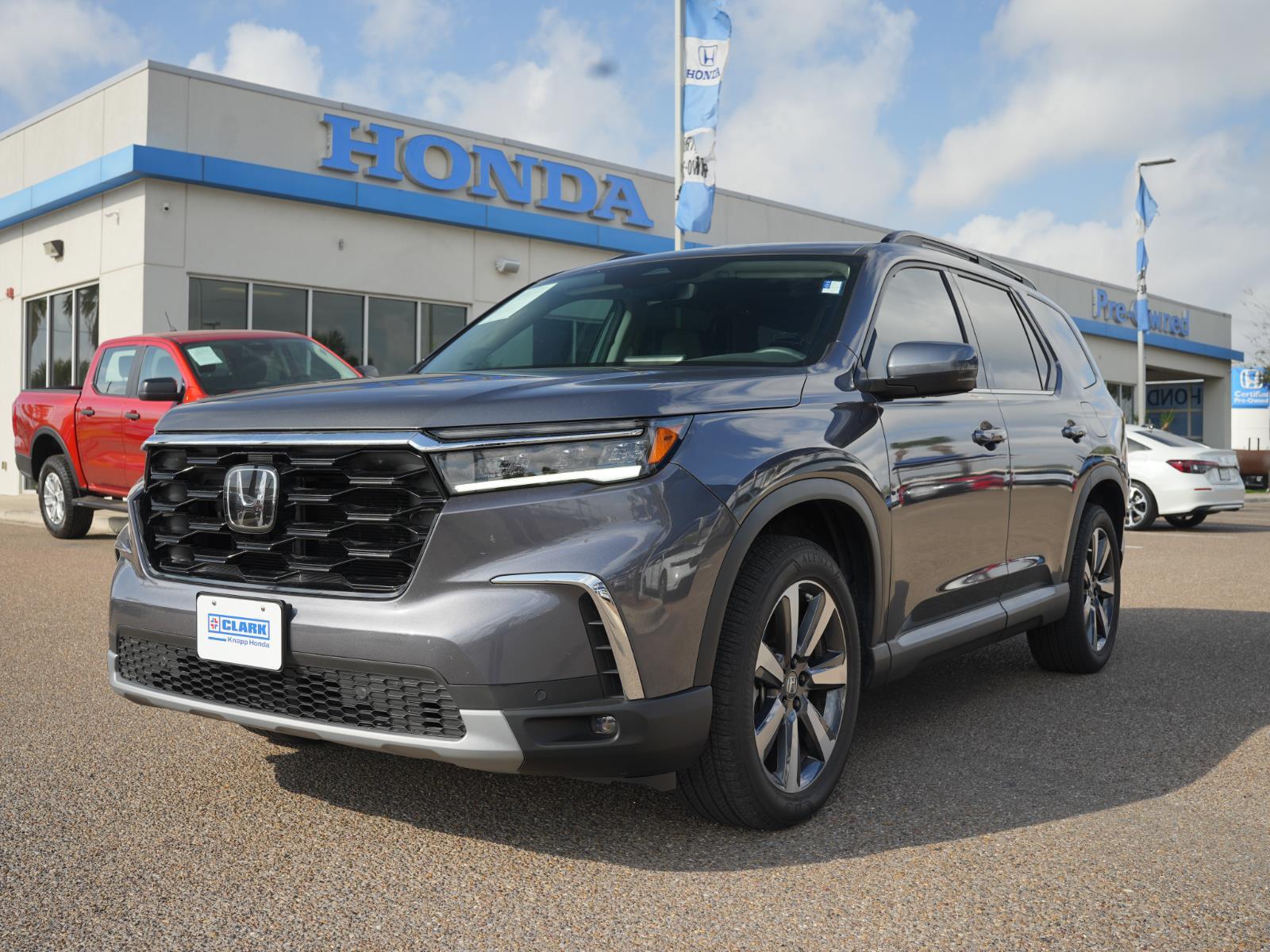 Gray (Modern Steel Metallic) 2025 Honda Pilot Touring AWD SUV / Crossover All-Wheel Drive Automatic