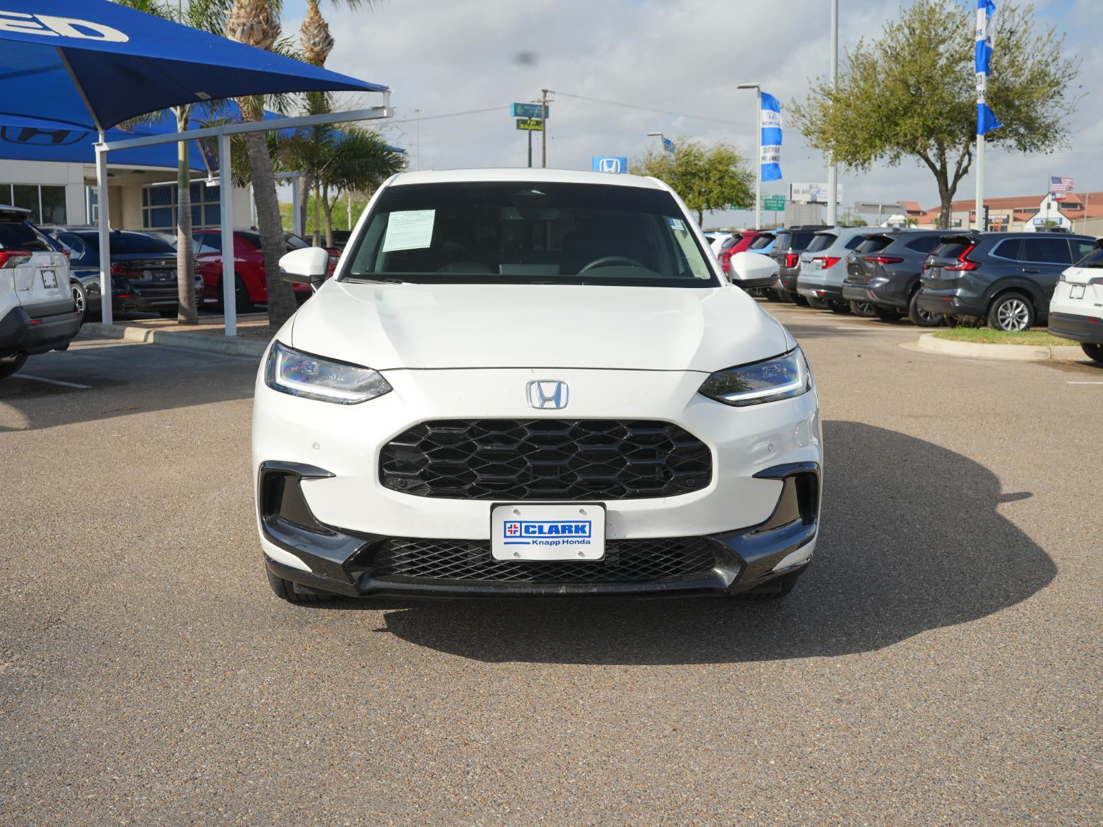 View vehicle photo 2