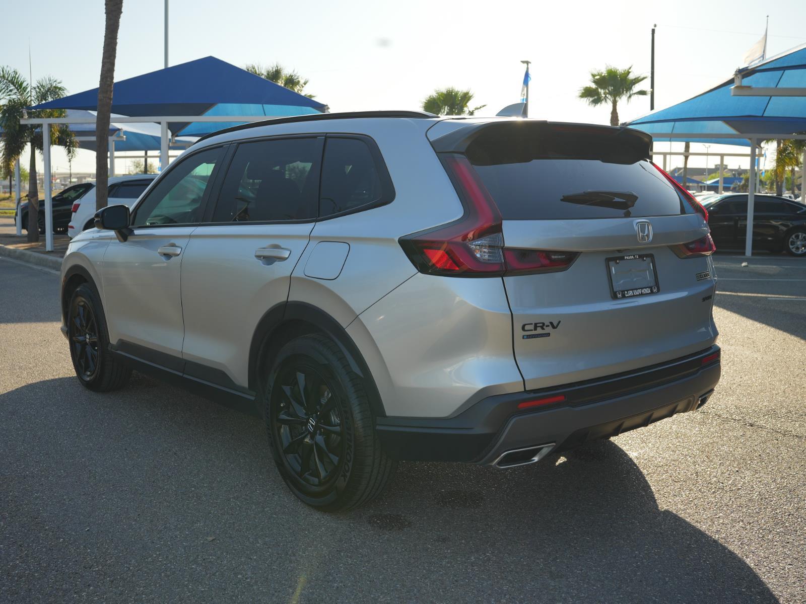 View vehicle photo 7