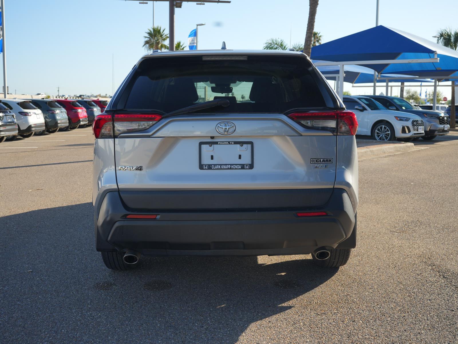 View vehicle photo 6