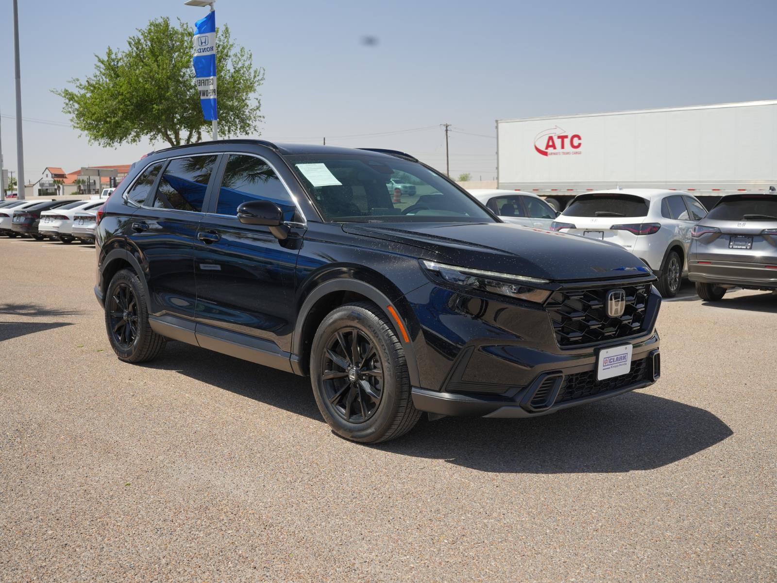 View vehicle photo 3