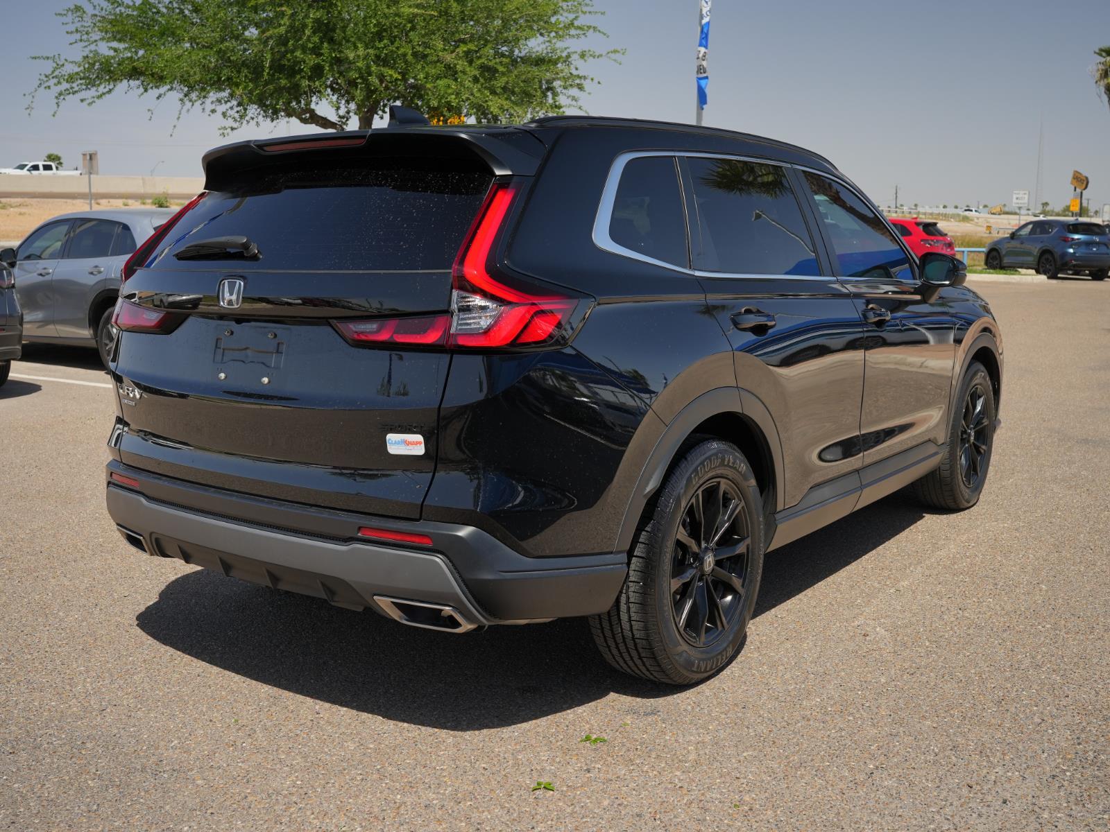 View vehicle photo 5