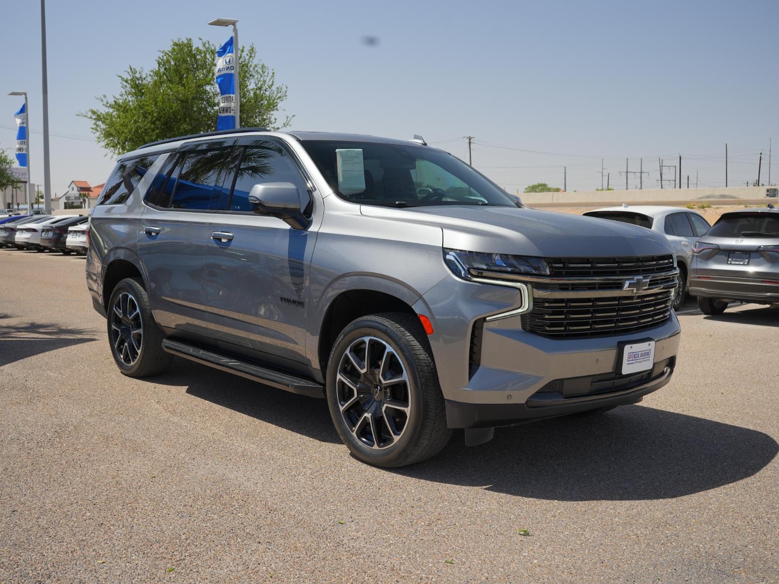 View vehicle photo 3