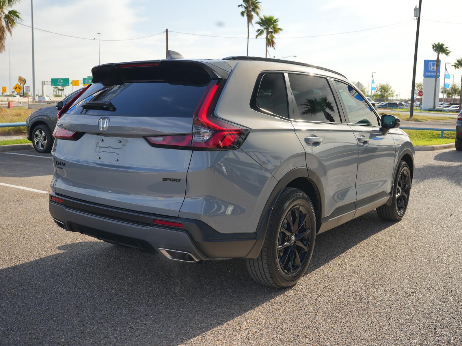 View vehicle photo 5