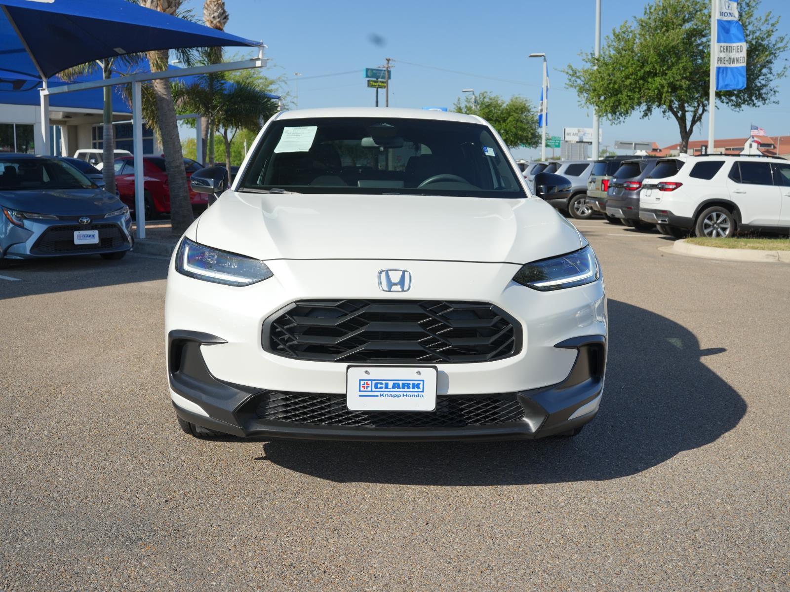 View vehicle photo 2