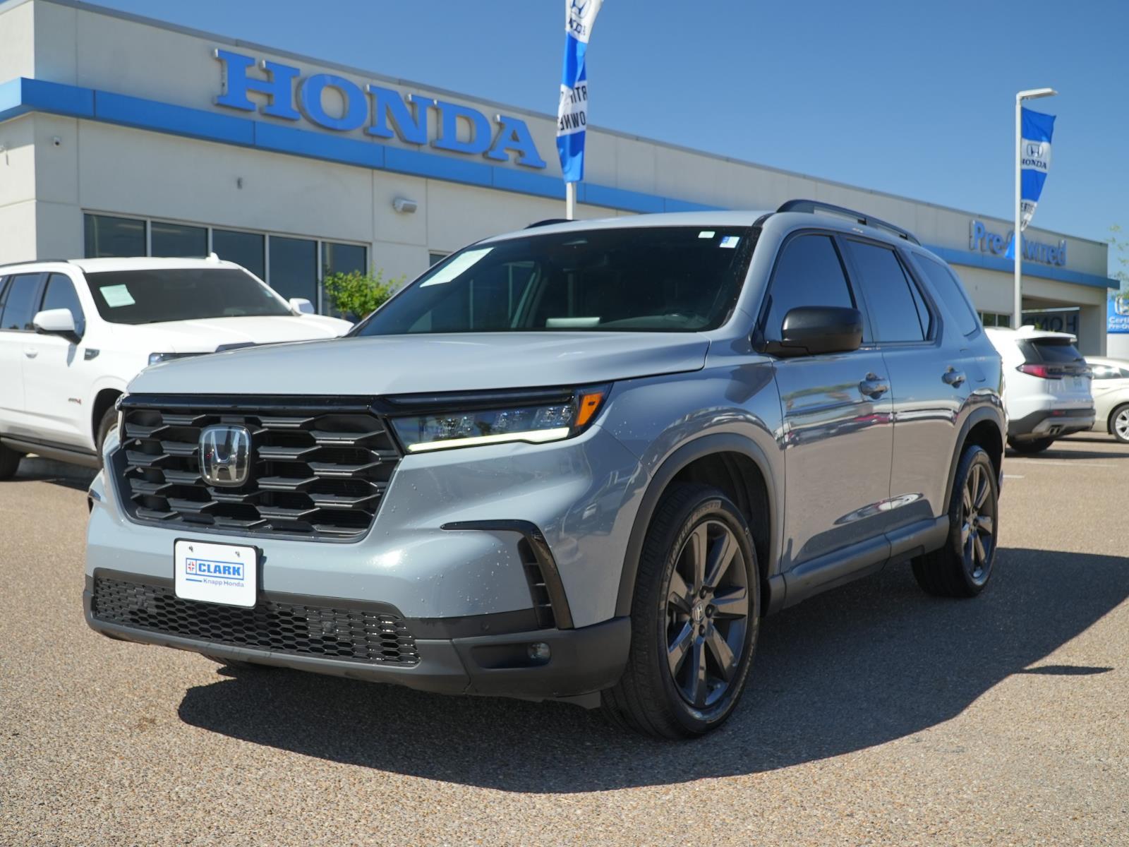 Sonic Gray Pearl 2025 Honda Pilot Sport FWD SUV / Crossover Front-Wheel Drive Automatic