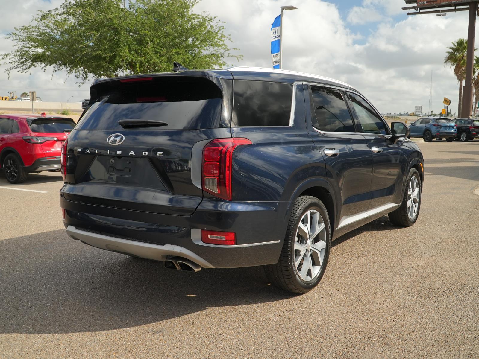 View vehicle photo 5