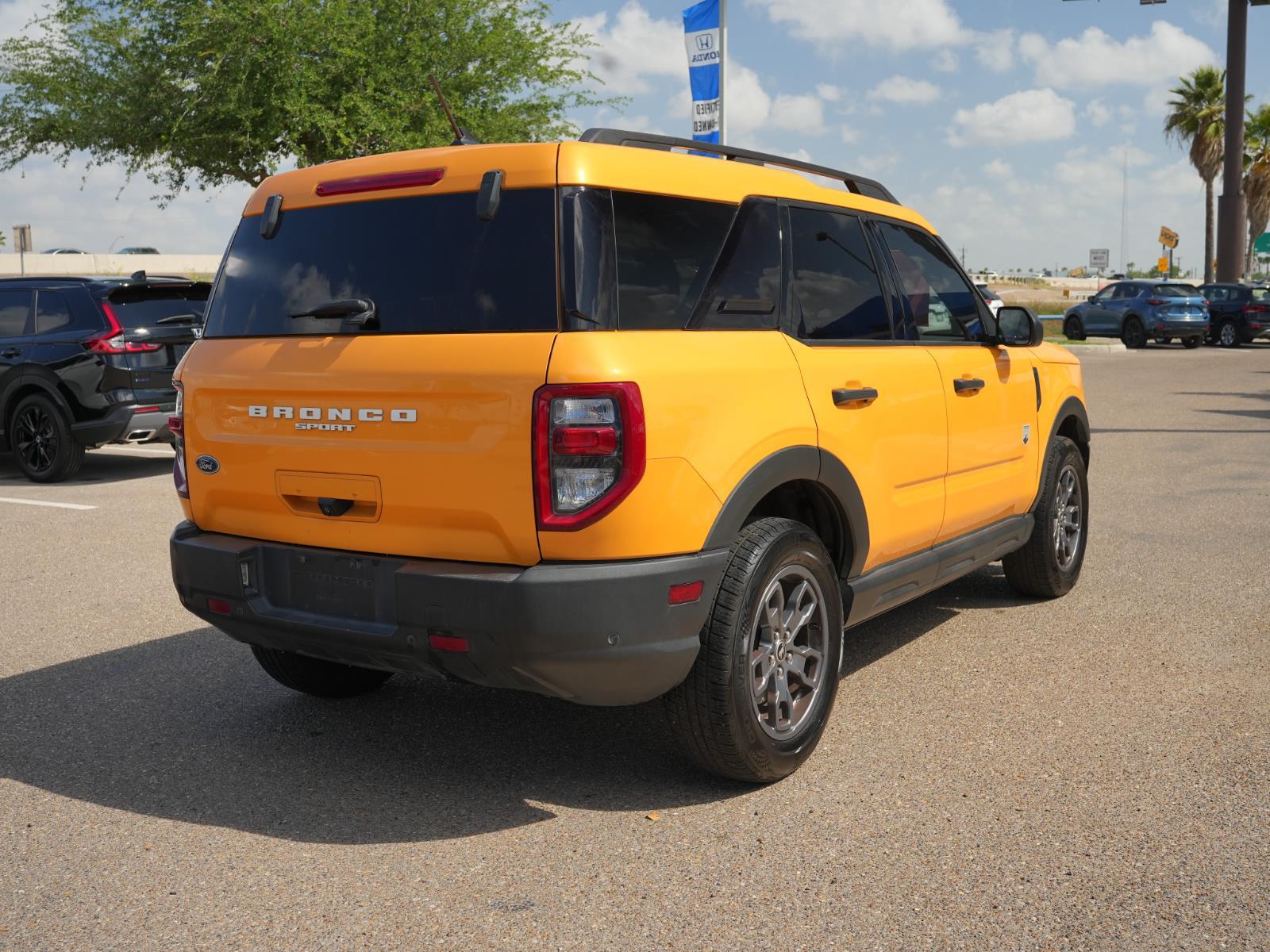 View vehicle photo 5