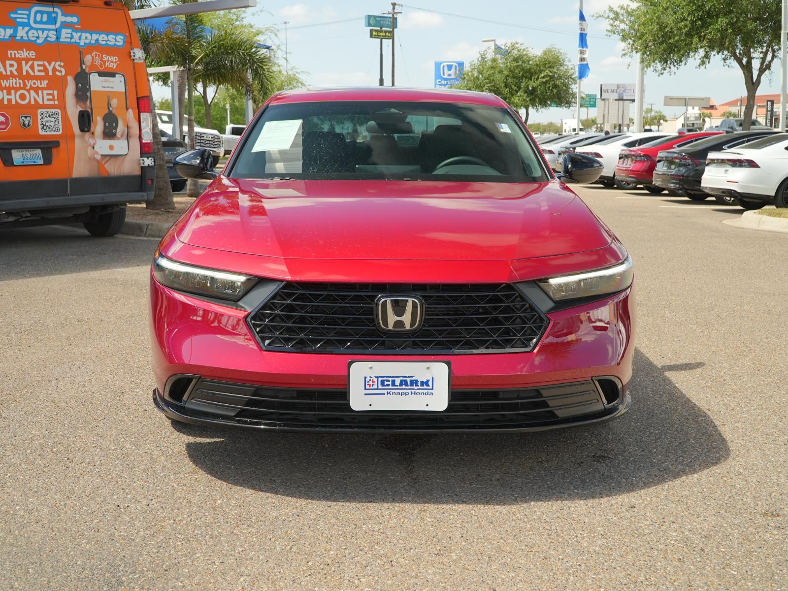 View vehicle photo 2