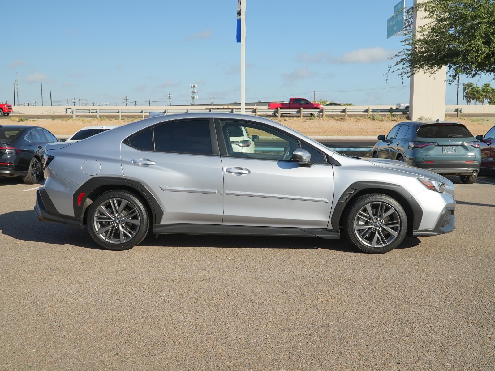 View vehicle photo 4