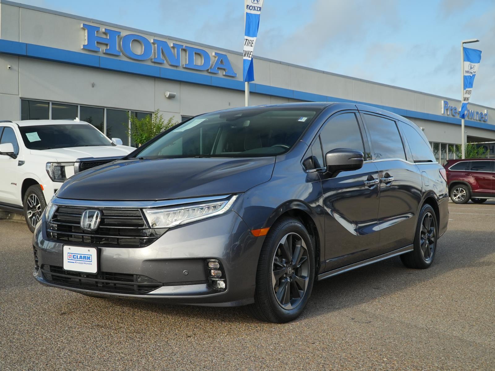 Gray (Modern Steel Metallic) 2024 Honda Odyssey Elite FWD Minivan Front-Wheel Drive Automatic