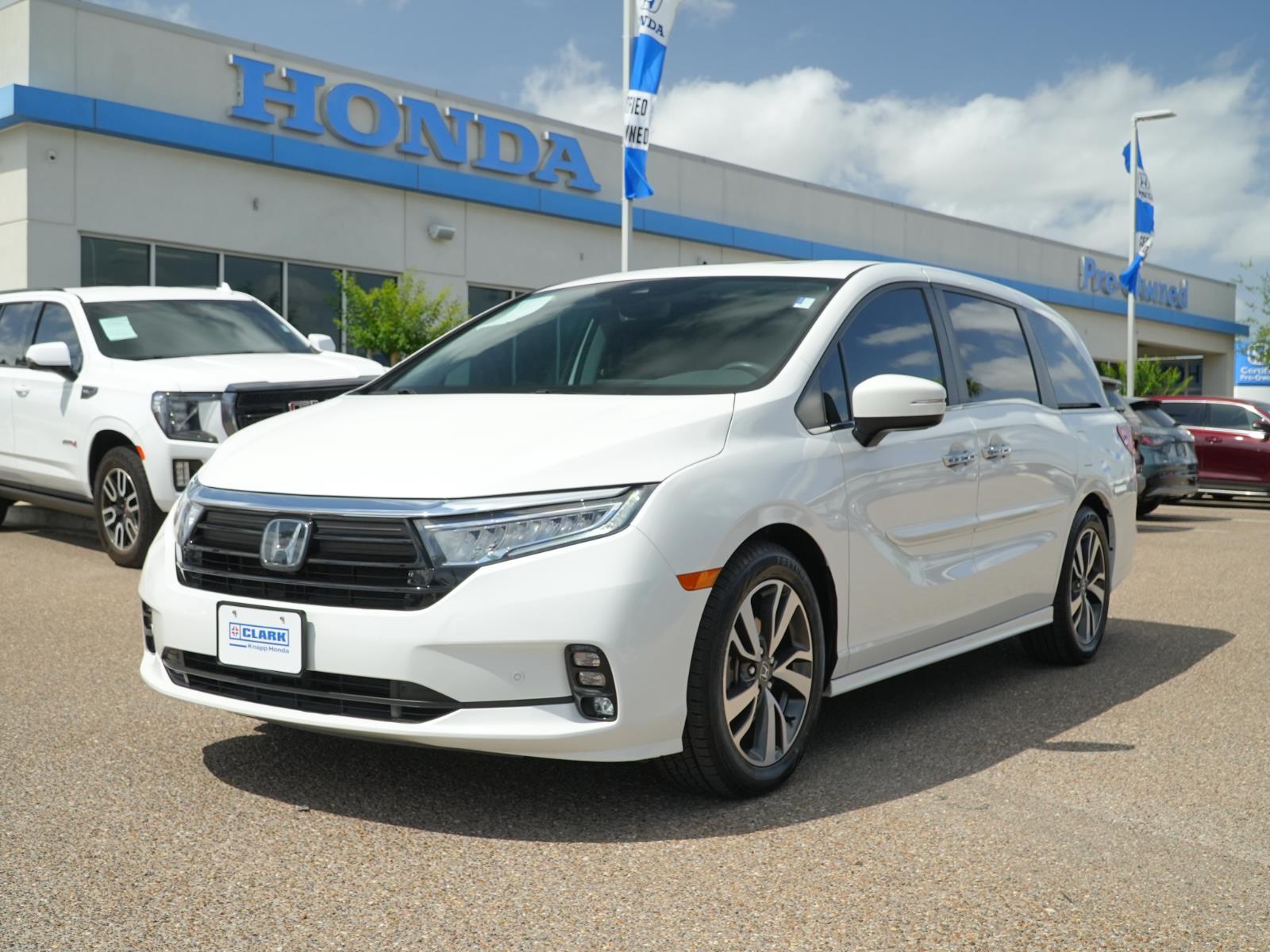 Platinum White Pearl 2023 Honda Odyssey Touring FWD Minivan Front-Wheel Drive Automatic