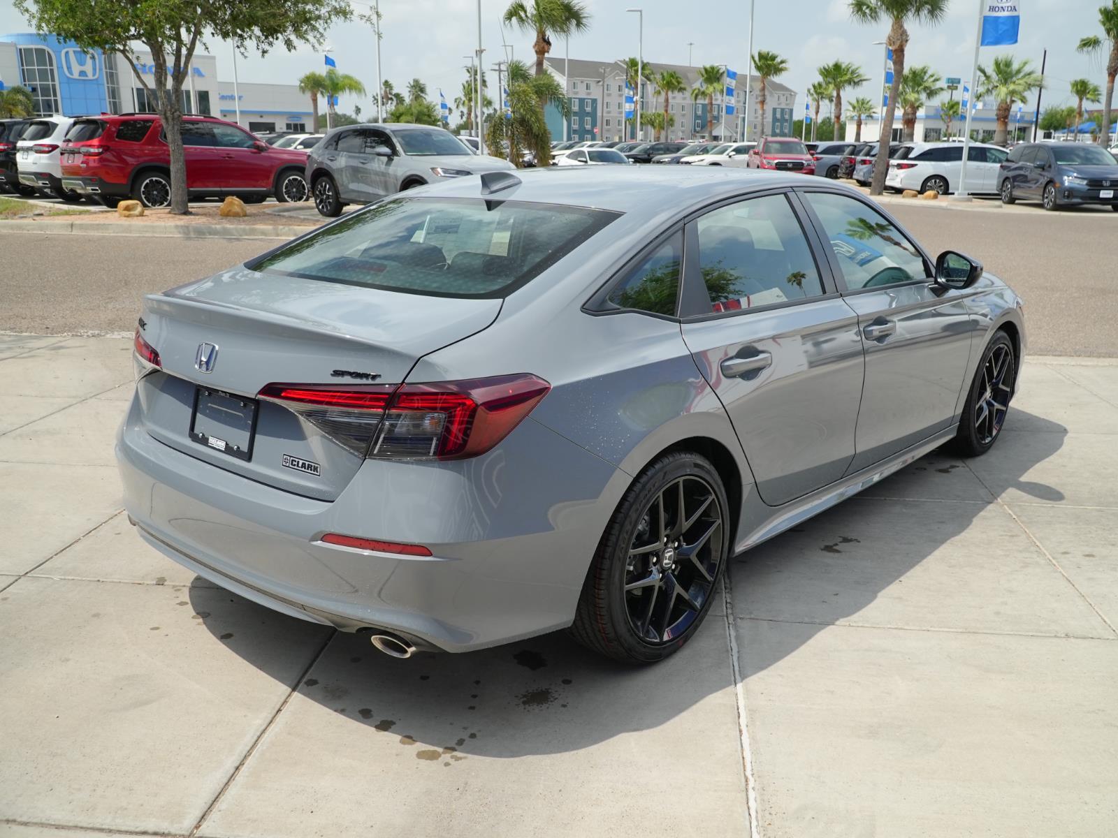 View vehicle photo 5