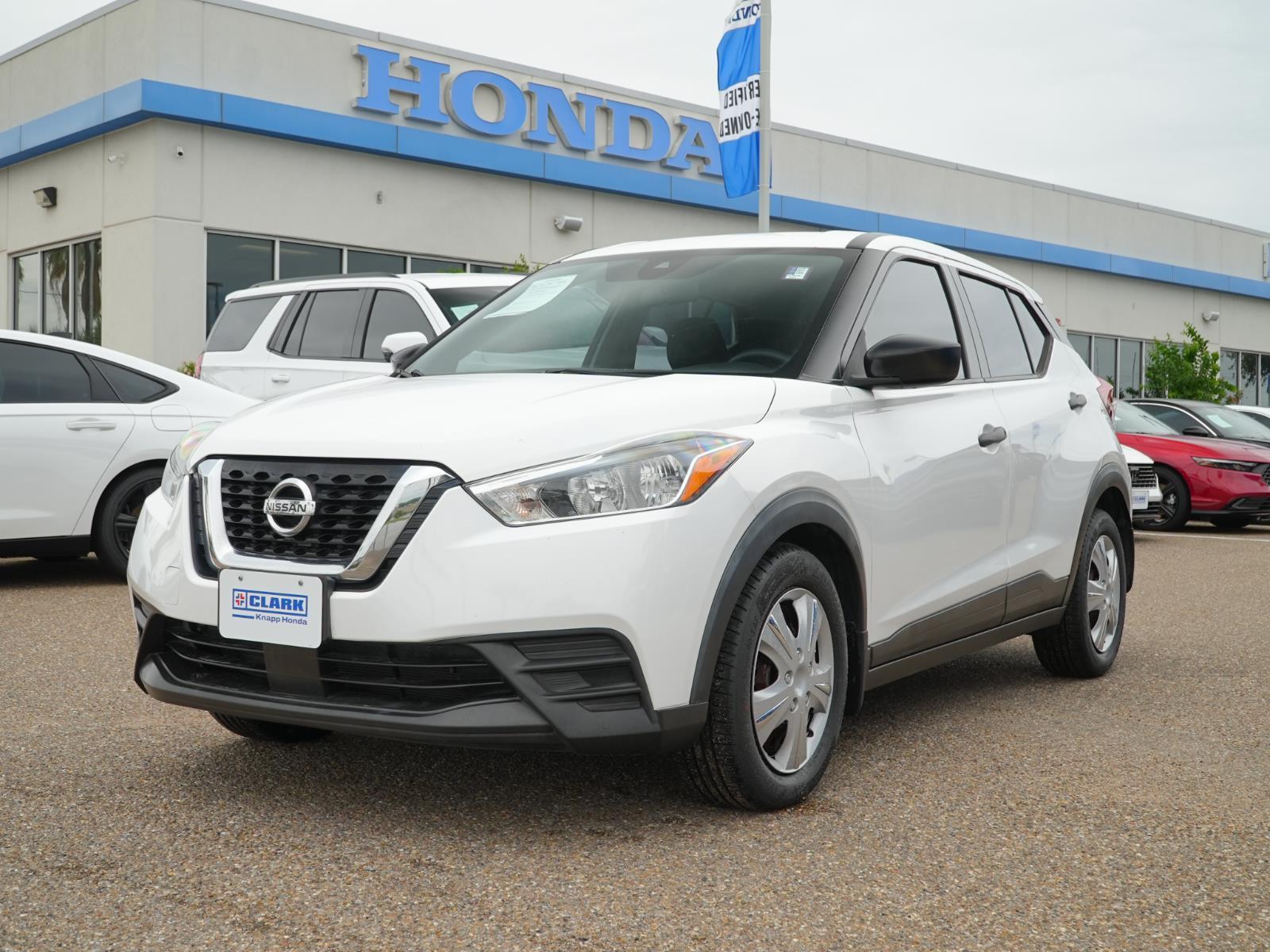 White (Fresh Powder) 2020 Nissan Kicks S FWD SUV / Crossover Front-Wheel Drive Continuously Variable Transmission