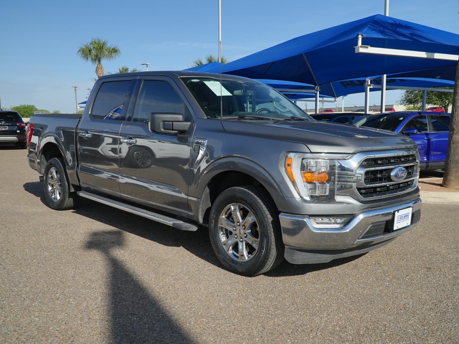 View vehicle photo 3
