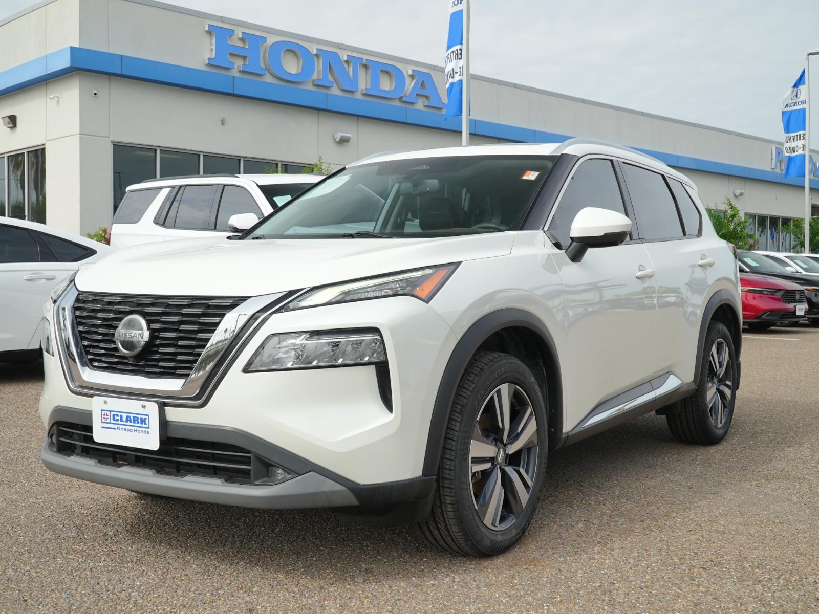 Pearl White Tricoat 2021 Nissan Rogue SL FWD SUV / Crossover Front-Wheel Drive Continuously Variable Transmission