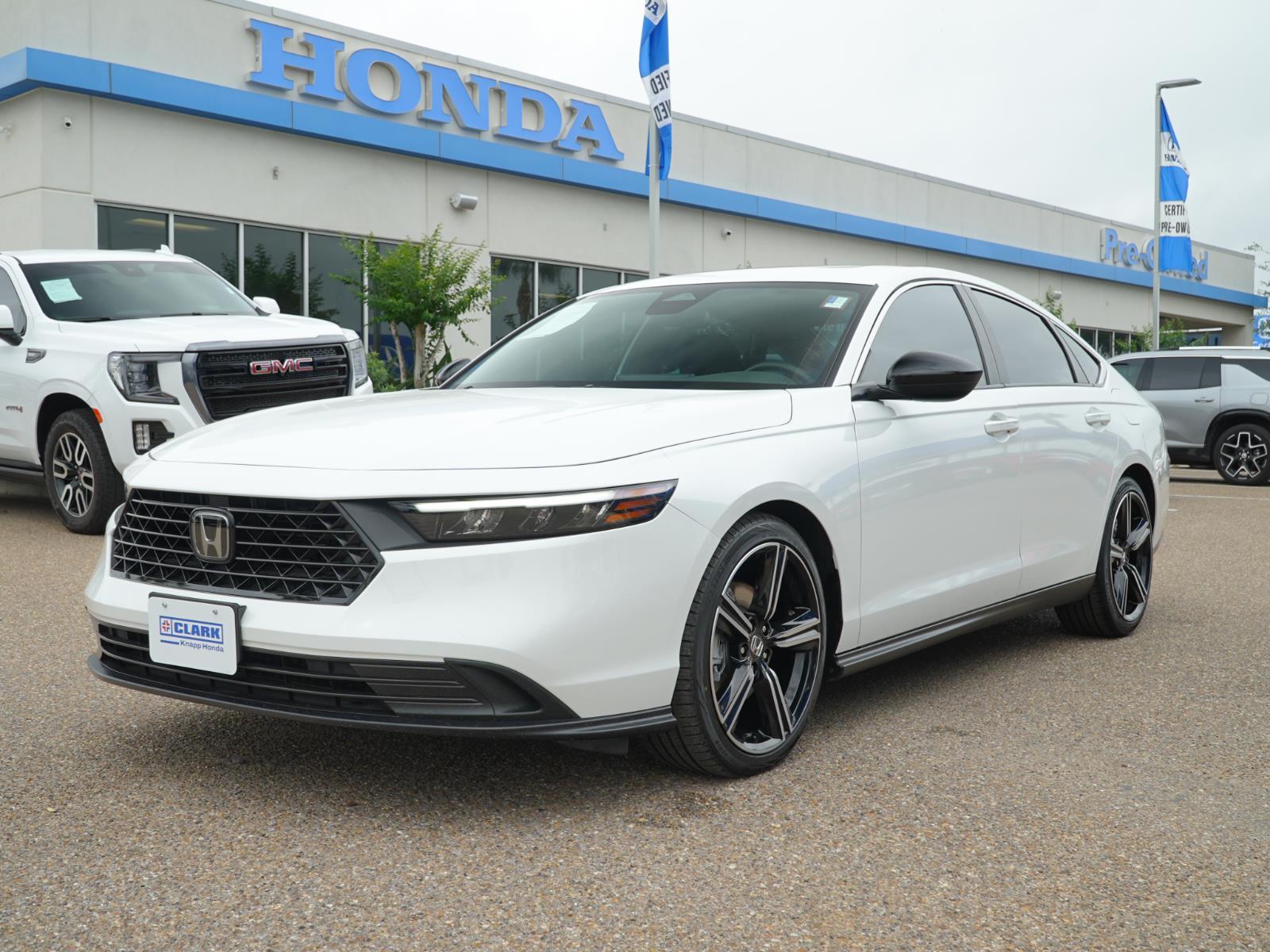 Platinum White Pearl 2023 Honda Accord Hybrid Sport FWD Sedan Front-Wheel Drive 1-Speed Dual Clutch