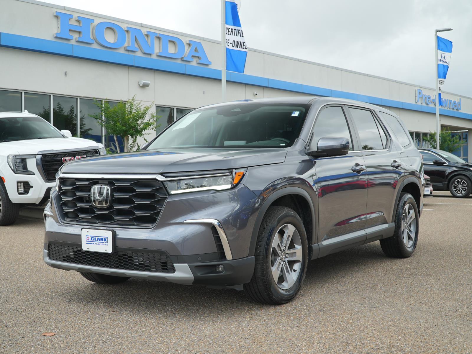 Gray (Modern Steel Metallic) 2025 Honda Pilot EX-L AWD SUV / Crossover All-Wheel Drive Automatic