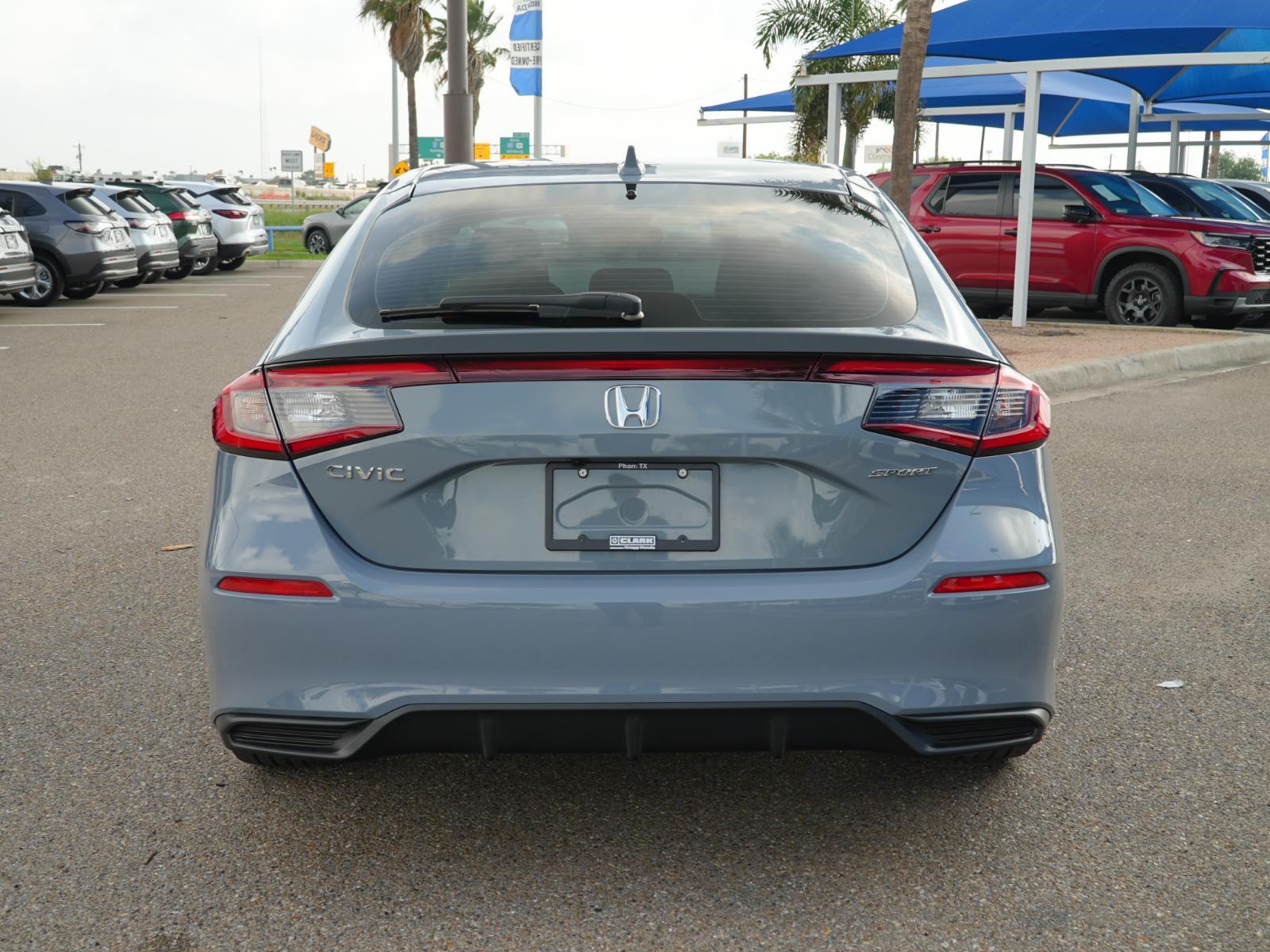 View vehicle photo 6