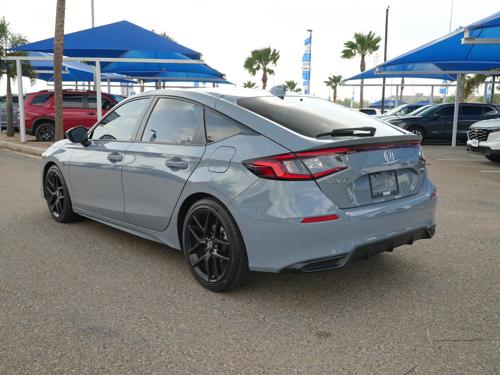 View vehicle photo 7