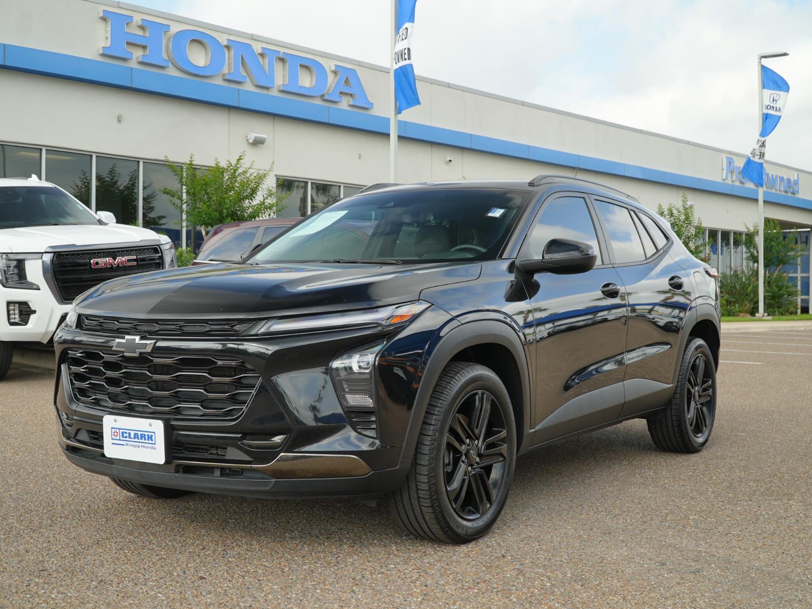 Mosaic Black Metallic 2024 Chevrolet Trax Activ FWD SUV / Crossover Front-Wheel Drive 6-Speed Automatic