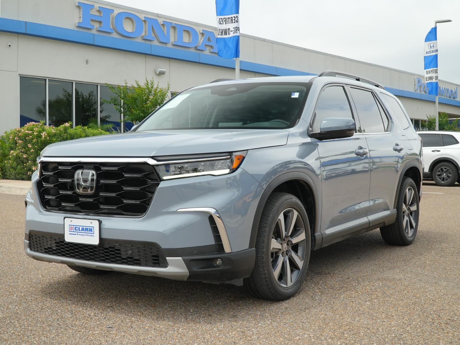 Sonic Gray Pearl 2024 Honda Pilot Touring AWD SUV / Crossover All-Wheel Drive Automatic
