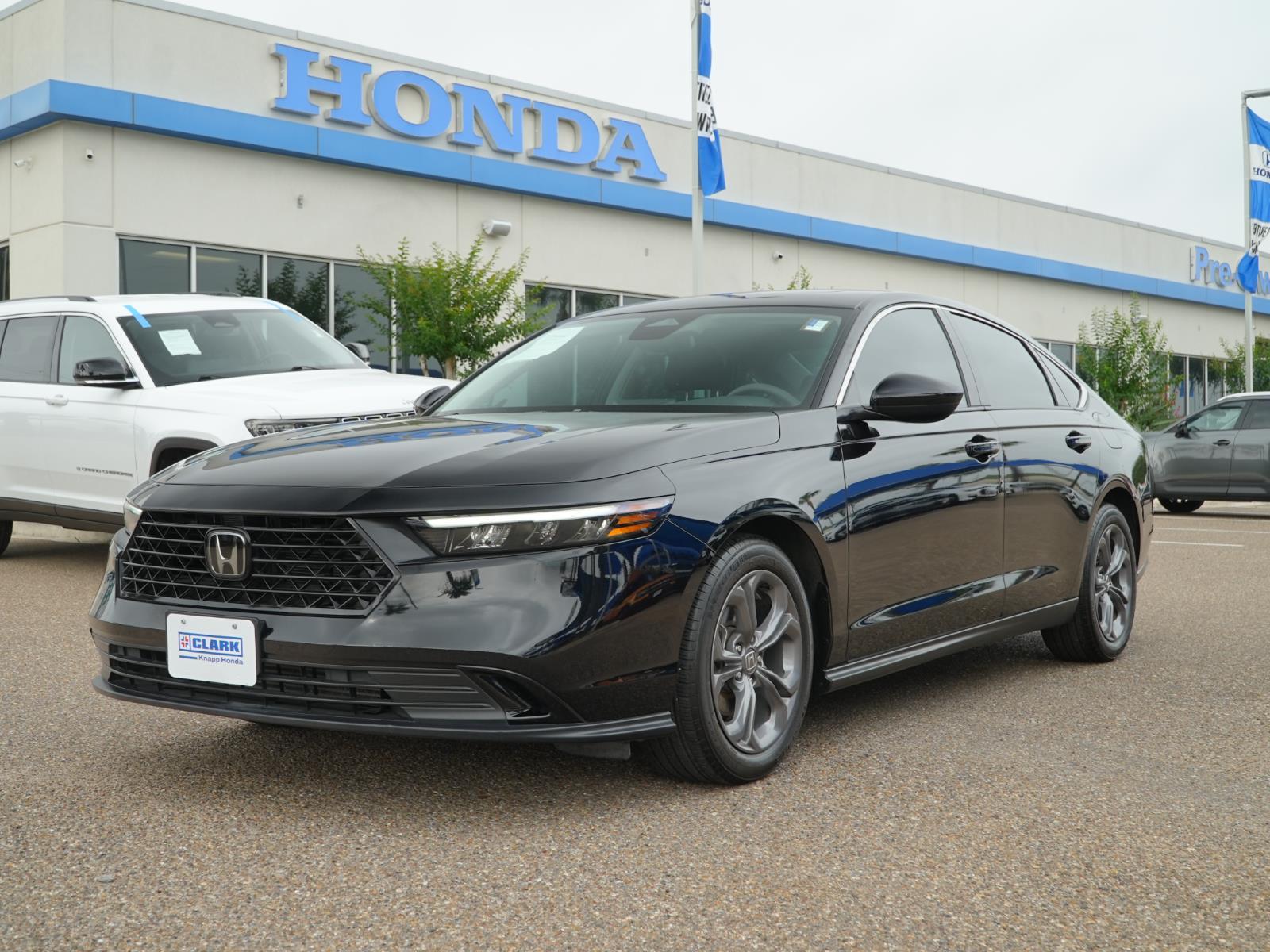 Crystal Black Pearl 2024 Honda Accord EX FWD Sedan Front-Wheel Drive Continuously Variable Transmission