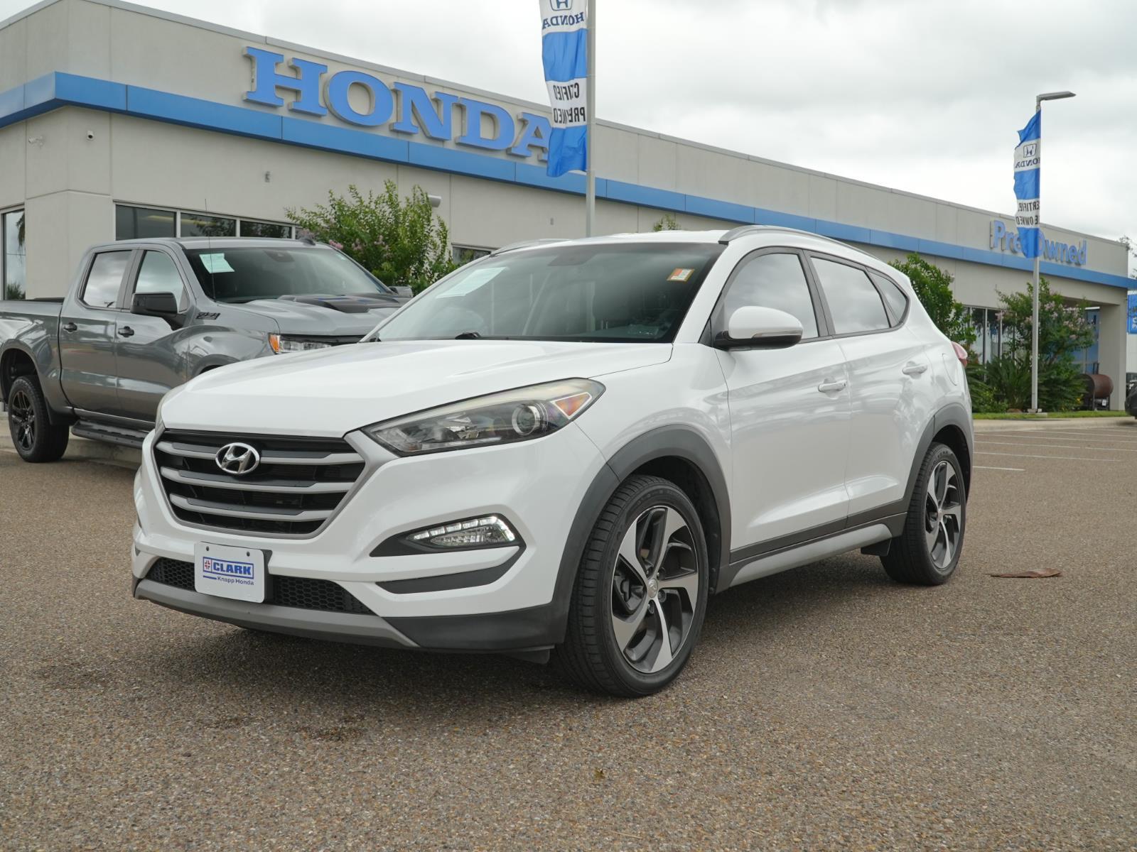 Dazzling White 2018 Hyundai Tucson 2.4L Sport FWD SUV / Crossover Front-Wheel Drive Automatic