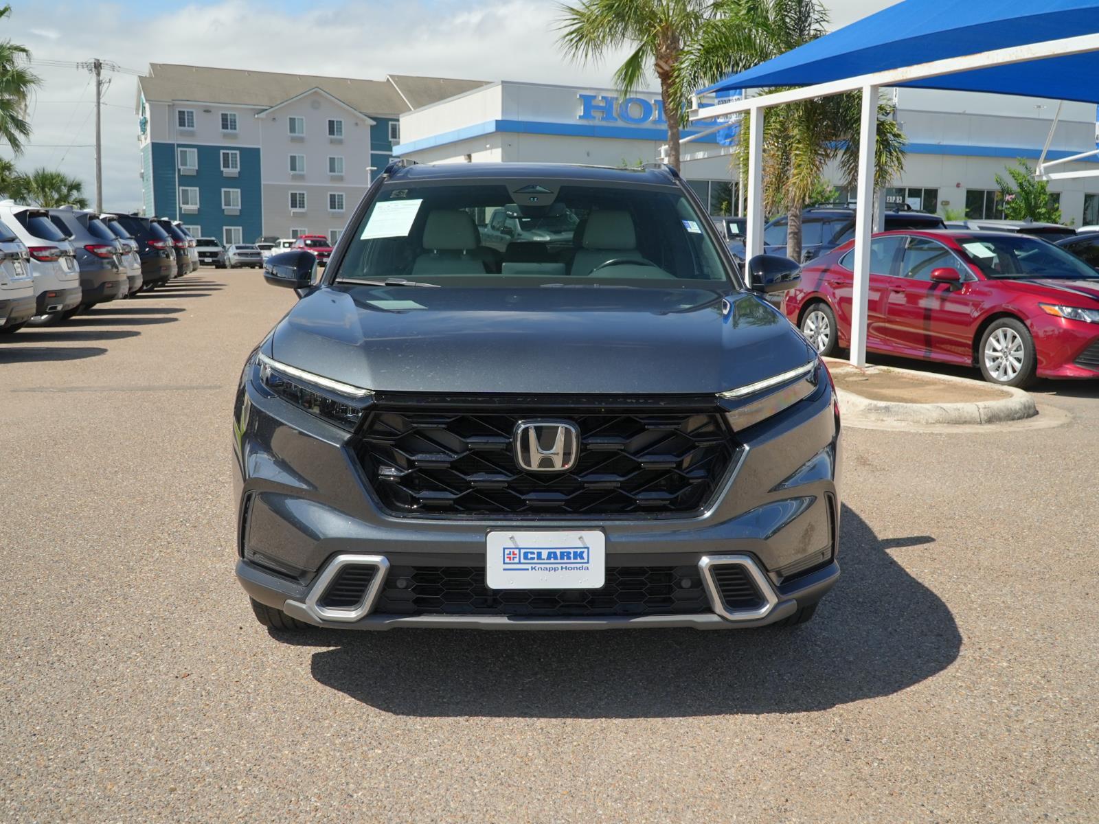 View vehicle photo 2